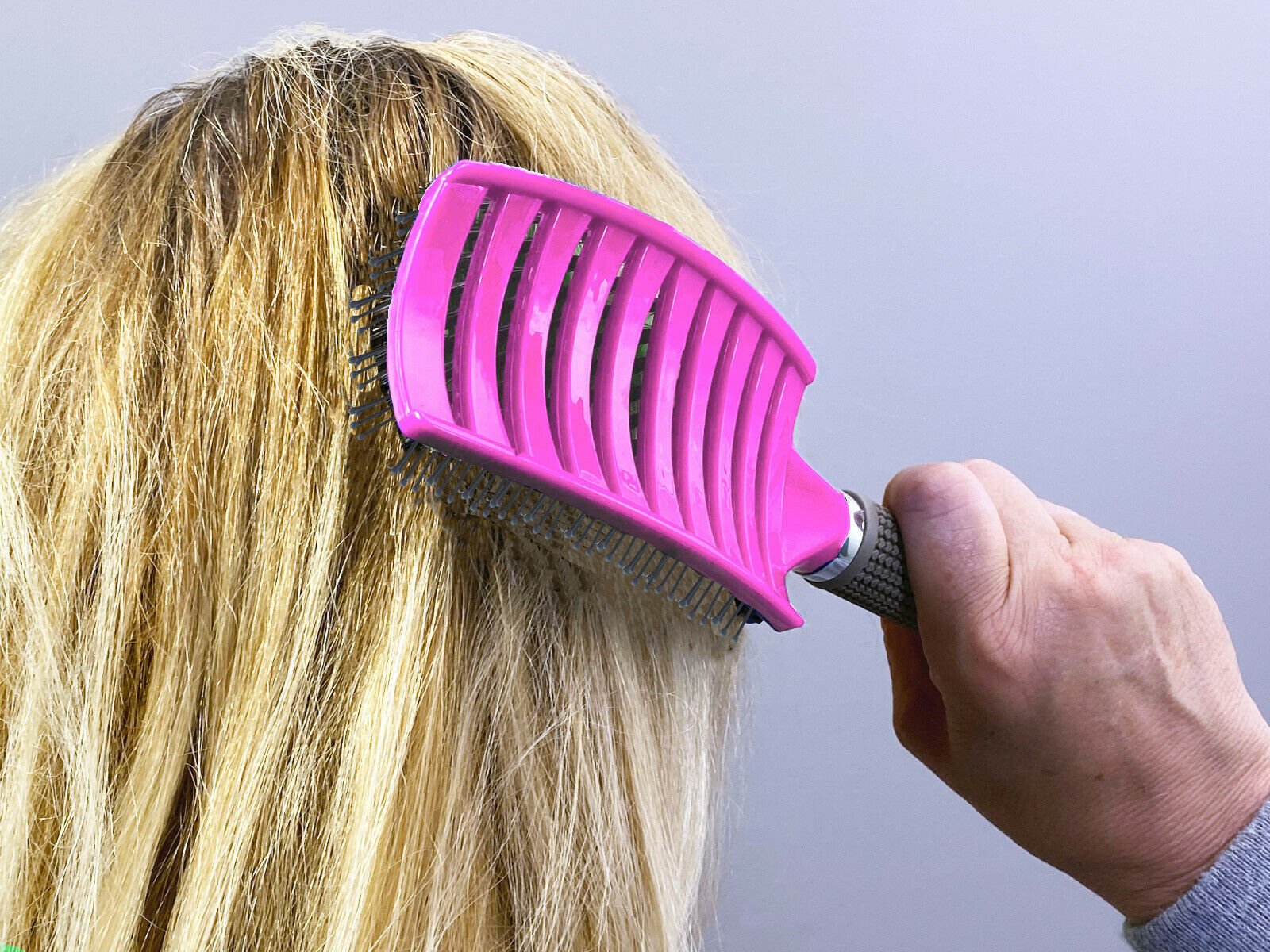 Anti Static Bending Nylon Women's Wet Curly Tangled Hair Brush Styling Tool image 0