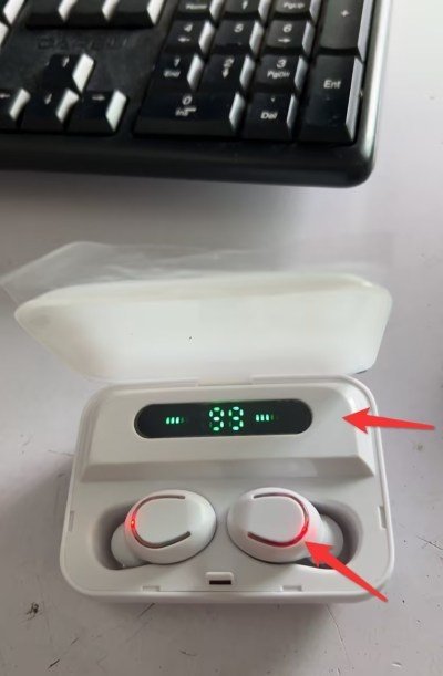 Multifunction Bluetooth Headset Binaural Movement Power Bank Phone Support - White image