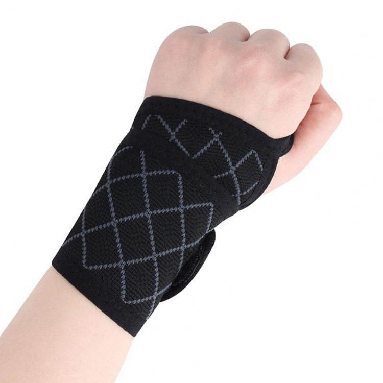 Wrist Brace Carpal Tunnel For Men And Women Fit, Lightweight Adjustable Wrist Support Brace For Tendinitis, Sprains Arthritis, Pain Relief, Compression Wrist Wrap For Sports, Workout And Daily Use - Black image