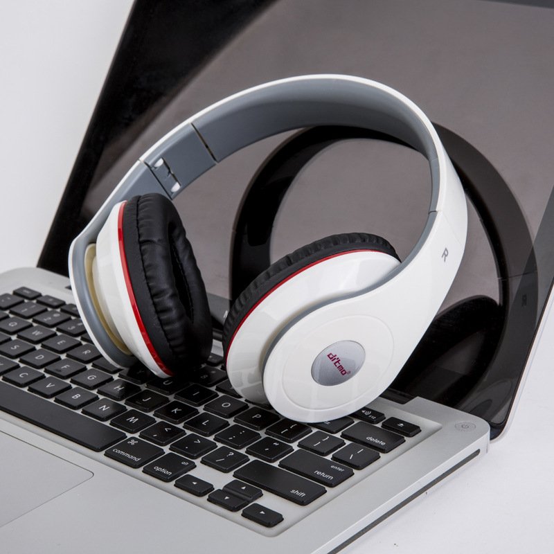 Wired Gaming Headphone Heavy Bass Music Headset Wired Control Computer Mobile Phone Universal Headset image 0