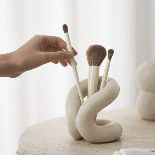 Nordic Style Ceramic Foundation Brushes Holders